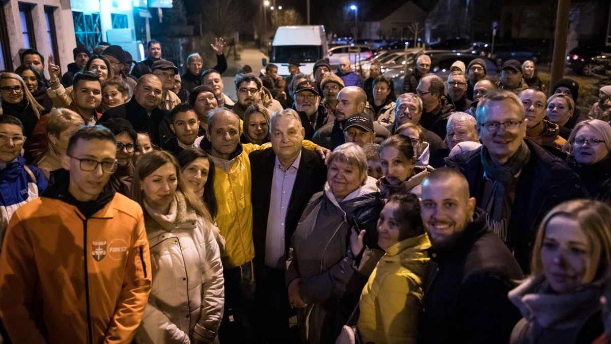 Orbán Viktor Vácrátóton