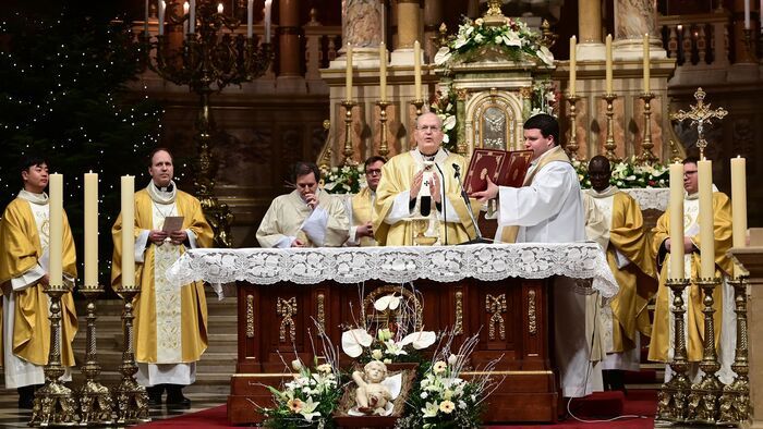  Erdő Péter: Az igazi szeretet rábízza magát másokra