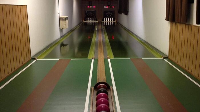 Füstös kocsma, csattanó bábu: a teke egyik utolsó bástyája Szegeden