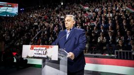 Kulisszák mögötti képeket osztott meg Orbán Viktor Kaposvárról +videók
