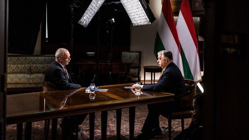 Orbán Viktor a békéről és a háborúból való kimaradásról beszélt szerdai évértékelő interjújában is. (Fotó: MTI)