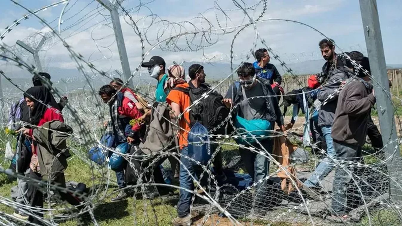 Migrációval bontanák le a nemzeti kereteket Európában
