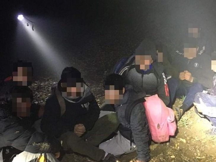 Nem jutottak messzire: migránsok buktak le Szeged határában