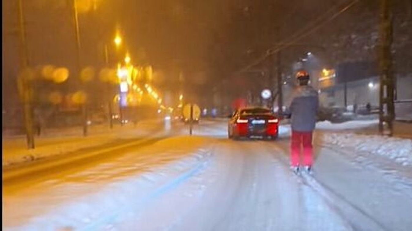 Síléccel a havas úton: elképesztő manőver Szegeden +videó