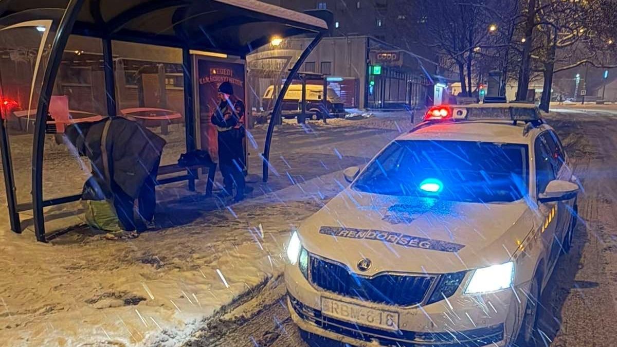 A rendőrség a rászorulókra és az elakadt autósokra is figyel Szegeden