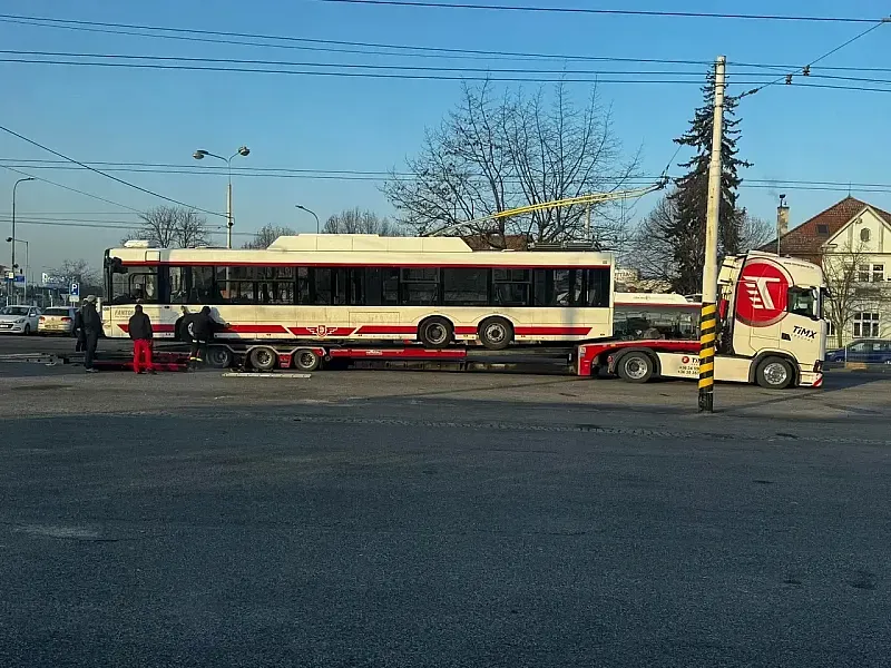 Elindult az első használt trolibusz Szegedre. (Fotó: autopro)