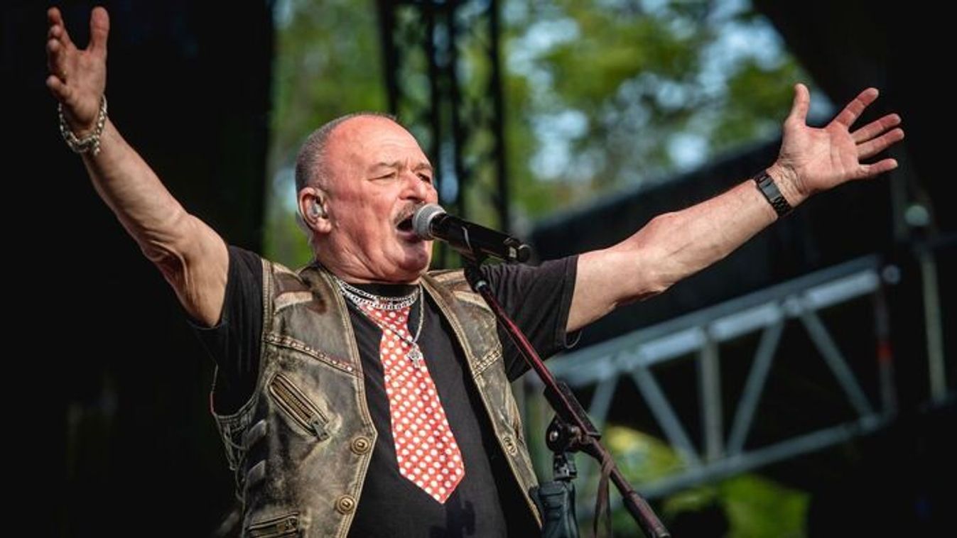 Ma 80 éves a legenda: Nagy Feró elárulta a babos kendő eredetét