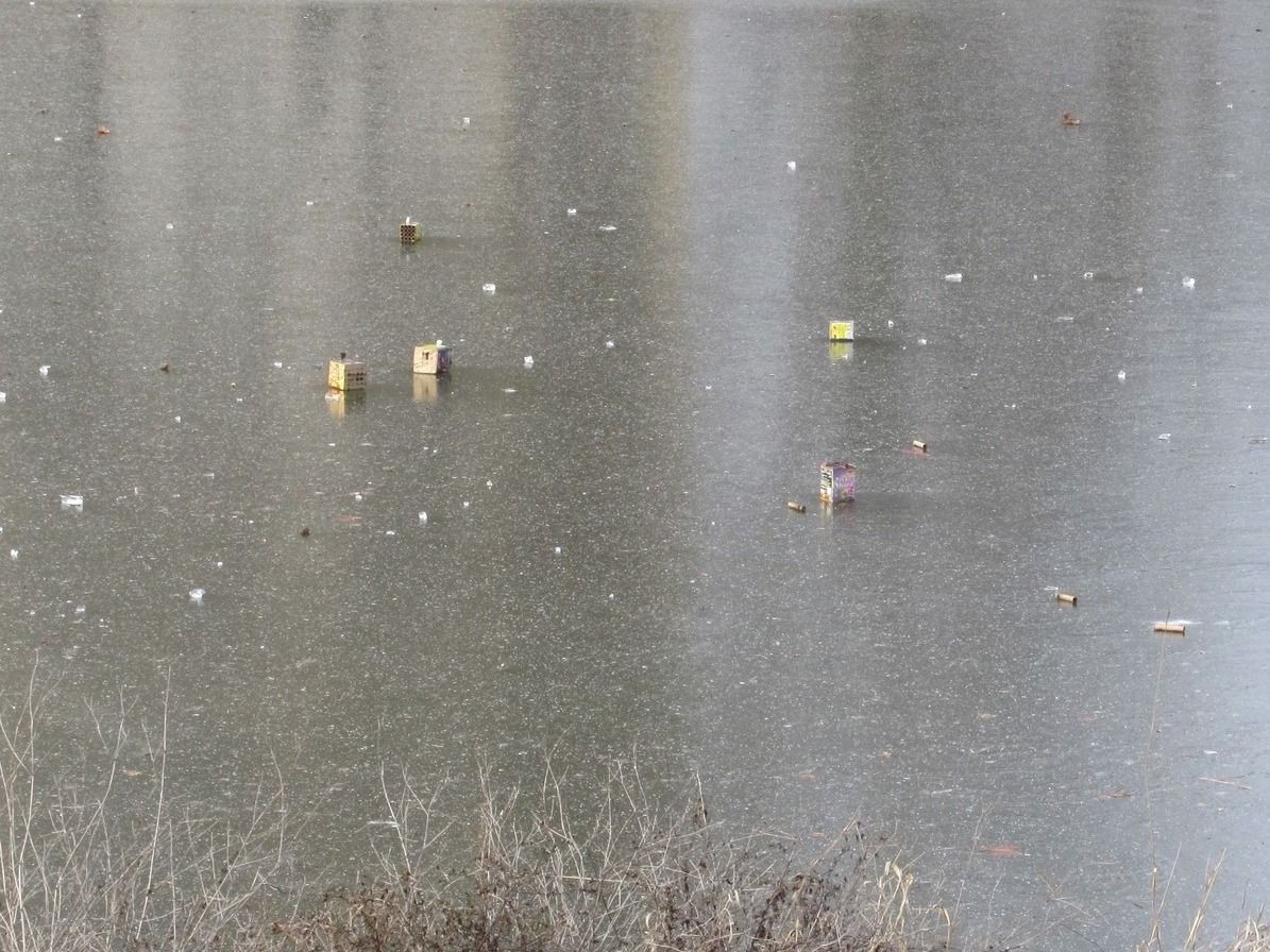 Döbbenetes látvány a Zápor-tónál: ezt hagyták maguk után a szilveszterezők