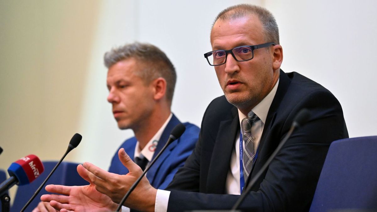 Tarr Zoltán a Tisza Párt alelnöke.