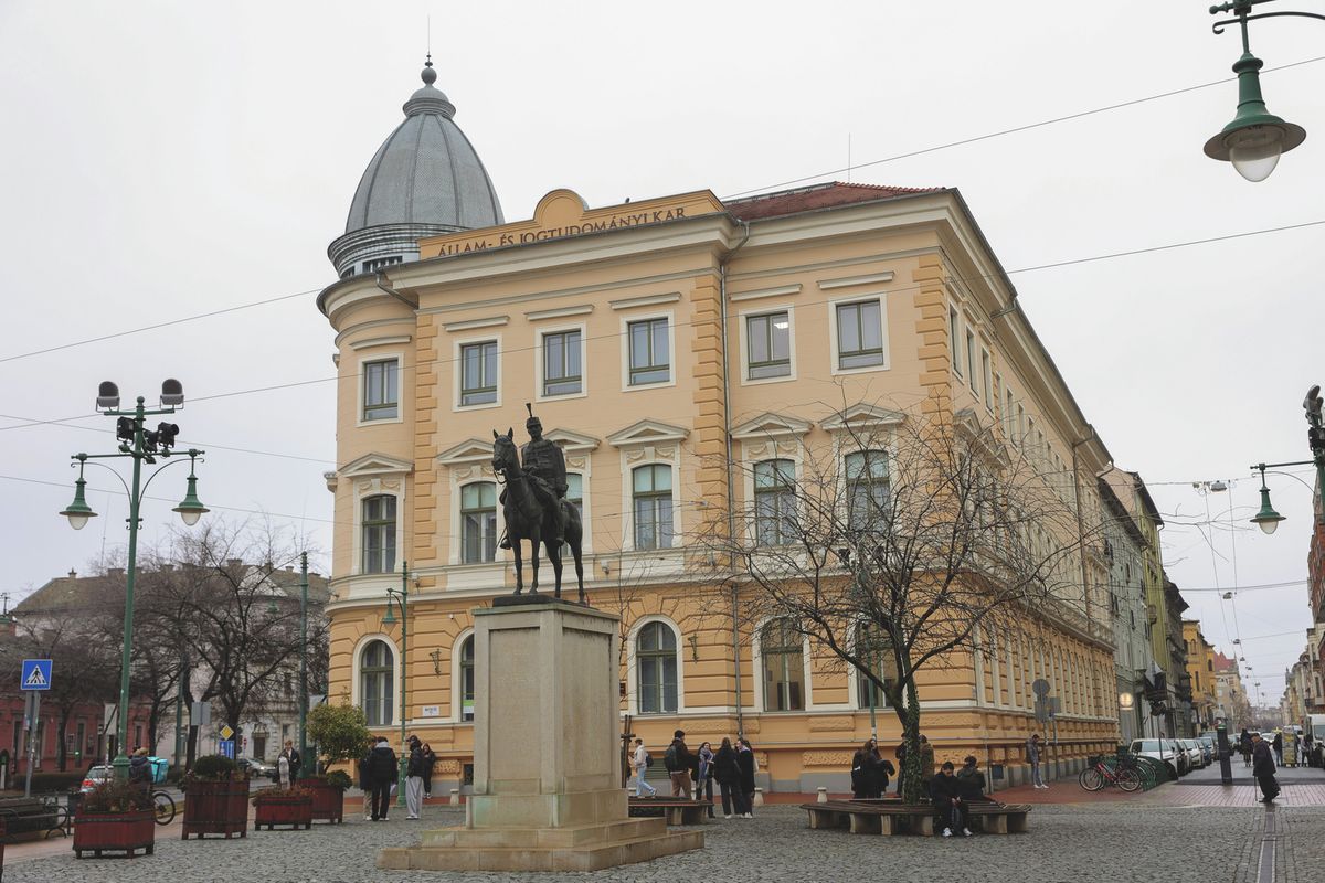 Eltérő mértékben valósult meg a januári béremelés a különböző karokon. Fotó: Délmagyar