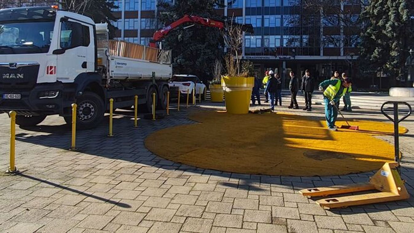 Városi zöld kísérlet Szegeden: új helyen várja a látogatókat a pop-up kert +fotók