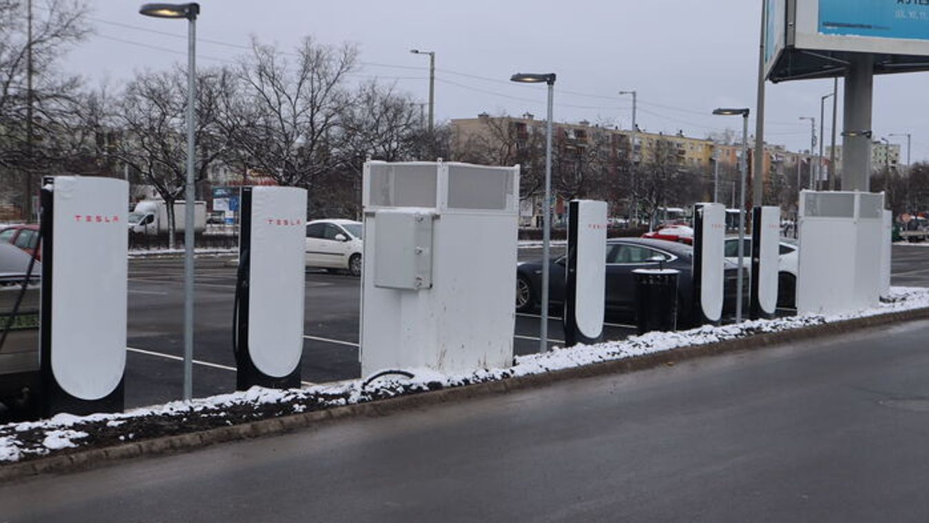 Már üzemel Szeged legújabb töltőállomása +fotók +videó