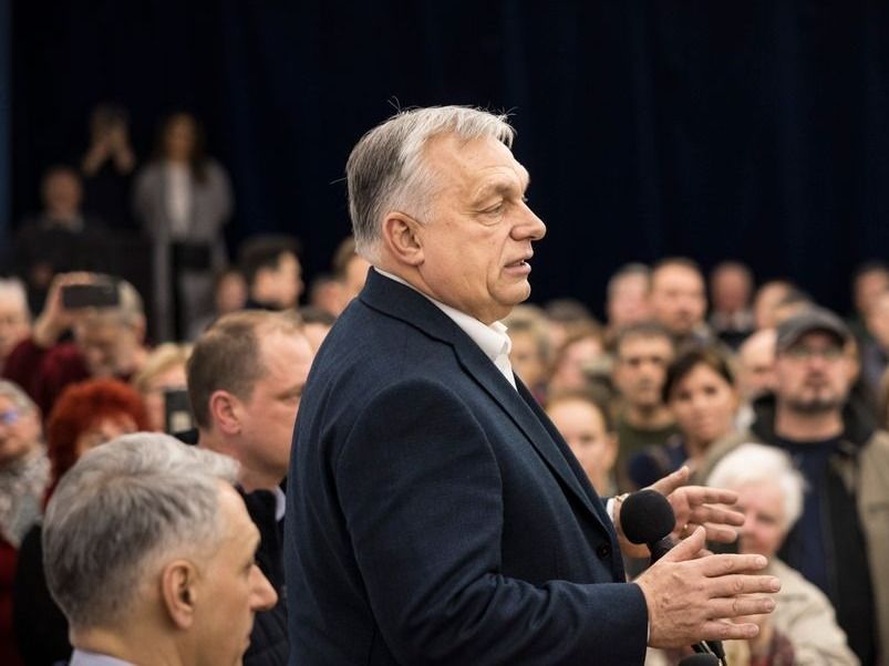 Orbán Viktor: Ha a Tisza nyer, akkor a brüsszeli tervek mind zöld utat kapnak