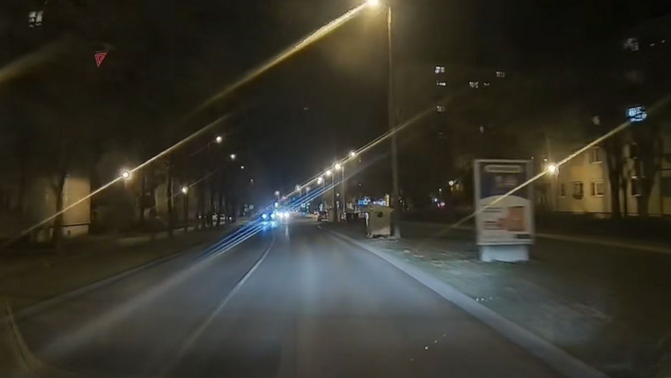 Pillanatokon múlt egy frontális ütközés Tarjánban + videó
