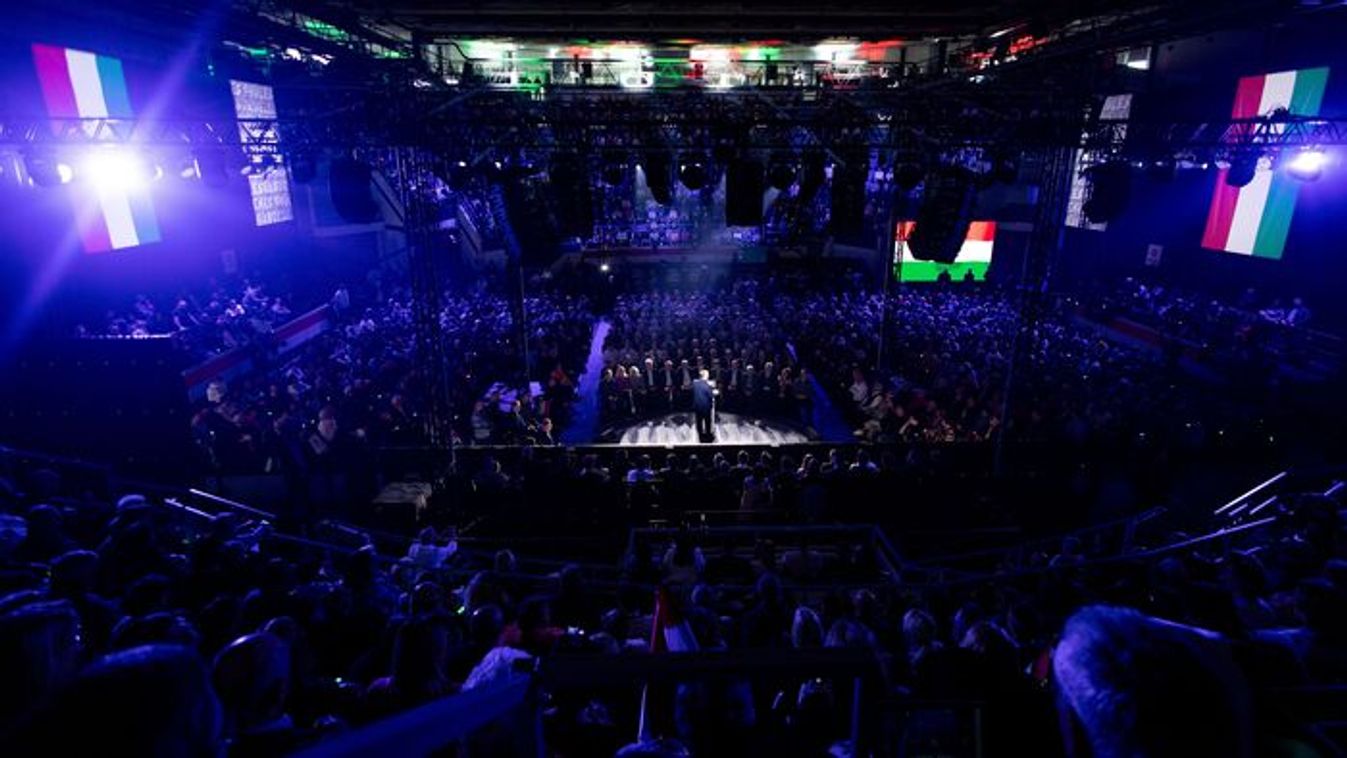 Megszólalt a Fidesz kampányfőnöke: hétfőtől új fokozatba kapcsol a kormánypárt