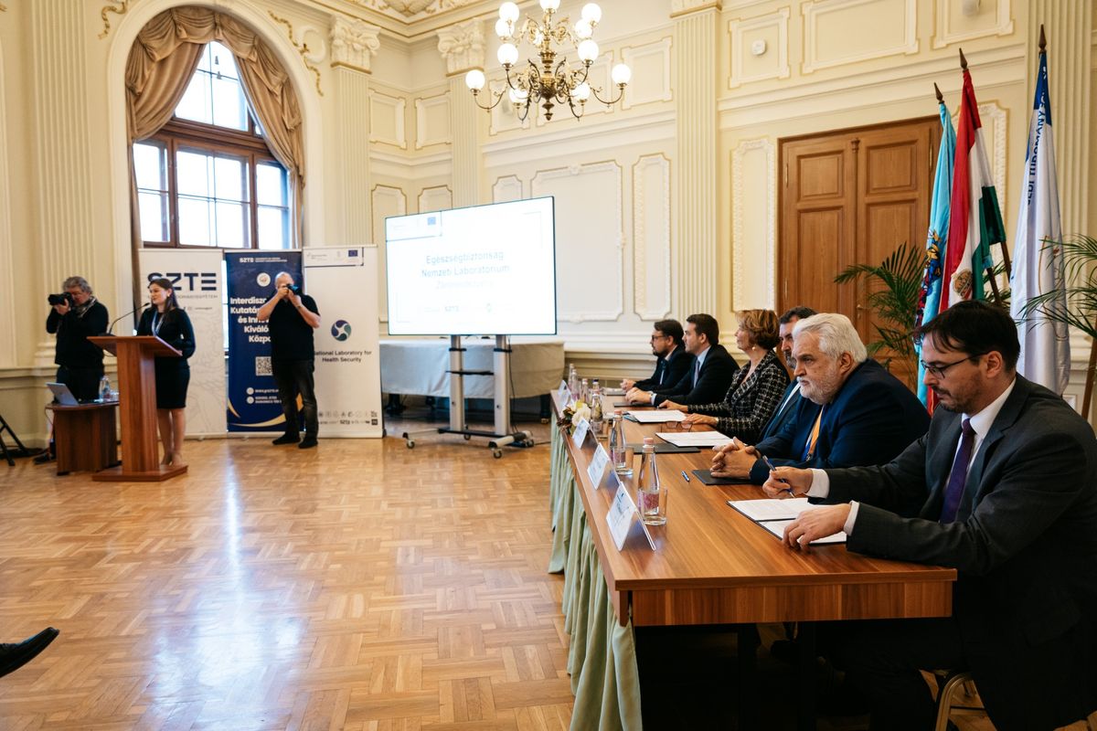 Lezárult a Szegedről koordinált Egészségbiztonság Nemzeti Laboratórium