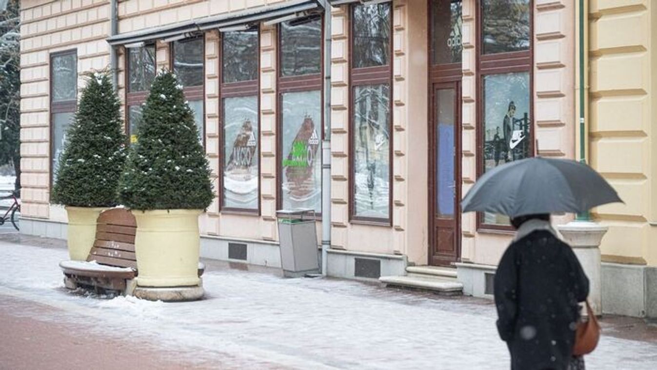 Üres kirakatok a Kárász utcán: újabb ikonikus bolt zárt be