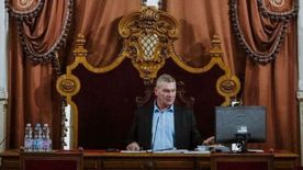 A nyaralóját eladta Botka László, de a becenevet adó órája megvan még