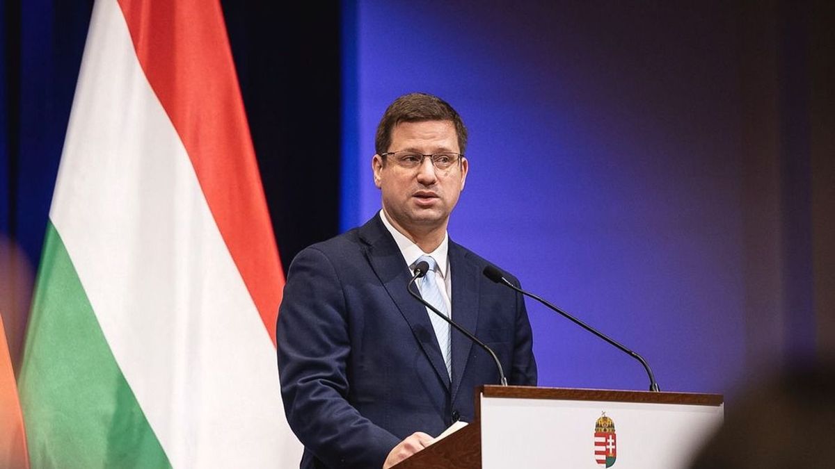 Gulyás Gergely a Kormányinfón ismertette a legfrissebb kormányzati döntéseket