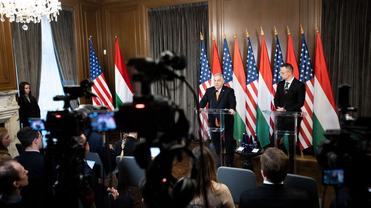 Ferihegyen máris egy fontos bejelentéssel indít Orbán Viktor az amerikai útjáról hazatérve. Fotó: Miniszterelnöki Kommunikációs Főosztály