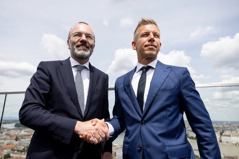Manfred Weber lerántotta a leplet a Tisza Párt hazugságáról. (Fotó: Facebook)