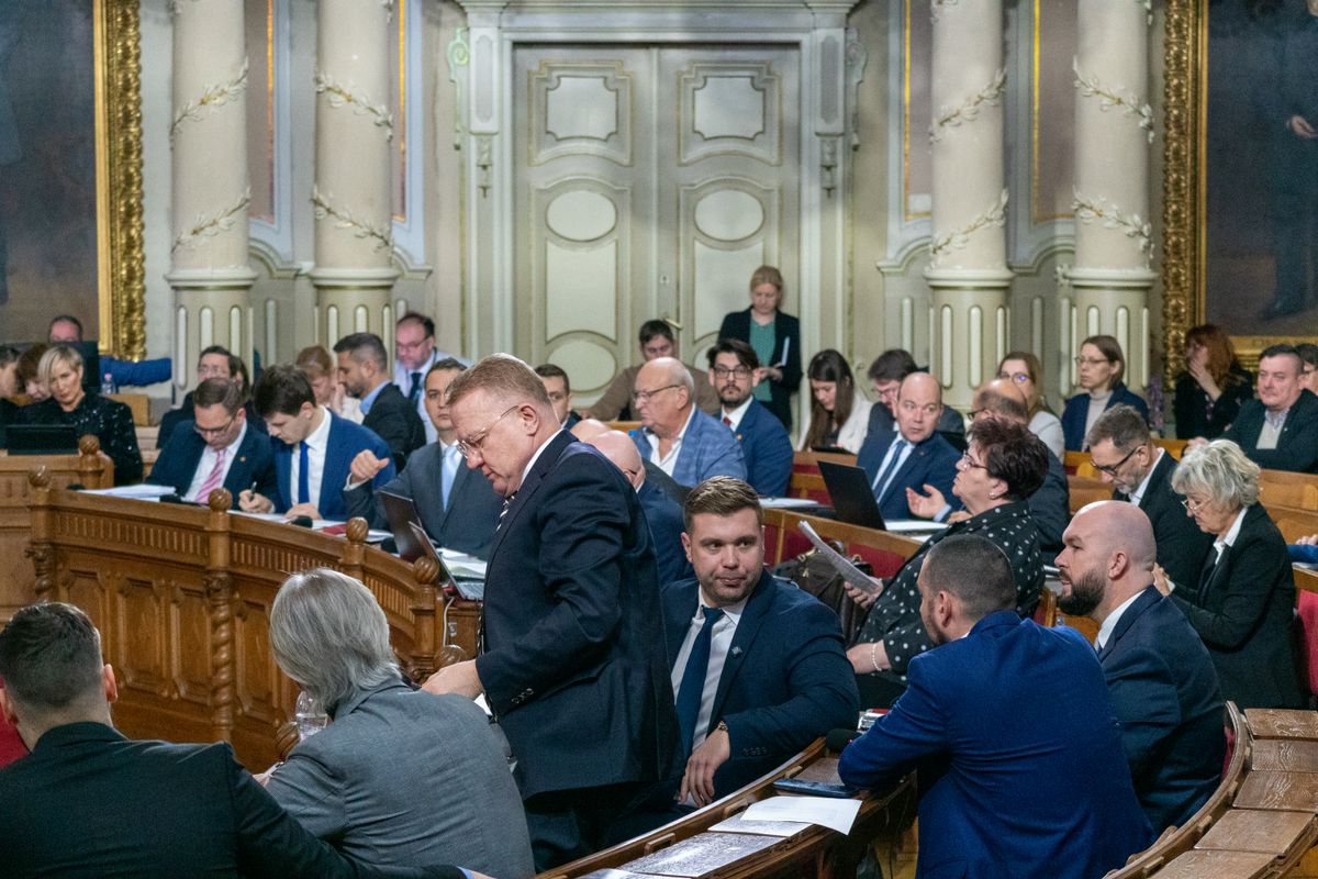 A közgyűlés kampányhangulatban telt, több felszólalásban is szóba került az április 12-i választás
