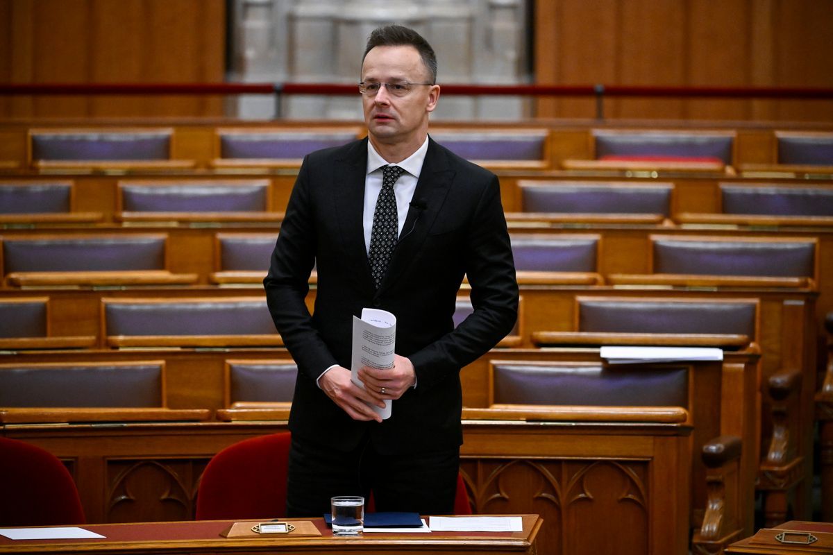 Szijjártó Péter szerint az ukrán hatóságok politikai feltételekhez kötik a kőolajszállítás újraindítását