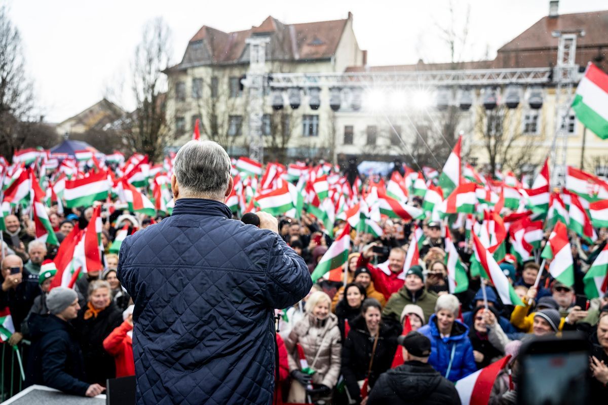 Orbán Viktor országjárásának veszprémi állomása