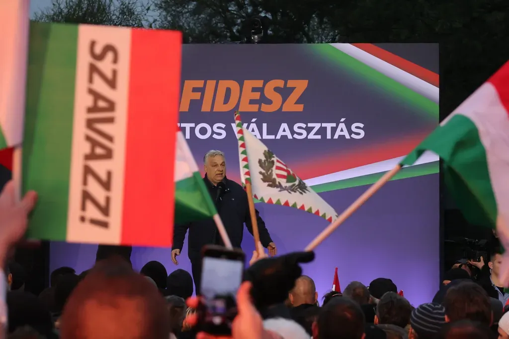 Orbán Viktor szerint a magyarok többsége a biztonságot és a stabilitást választja. Fotó: MW