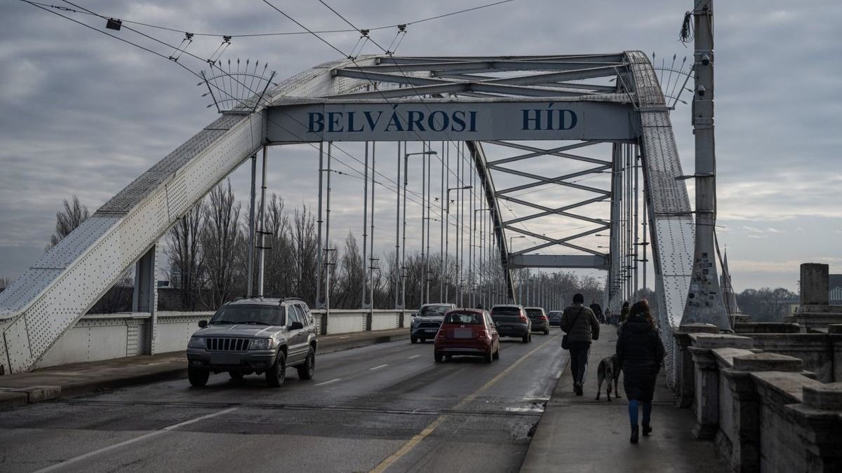 Az iráni háború miatt csütörtöktől tovább drágul a benzin a hazai kutakon. Fotó: Délmagyar