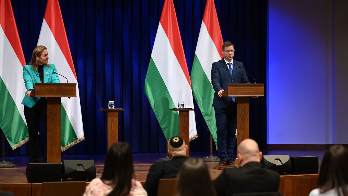 A Kormányinfón többek között az ukrán kémügyekről és a választások tétjéről is szó esett