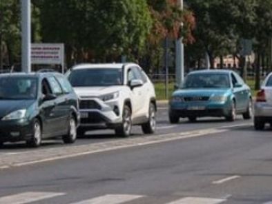 Súlyos bírság várhat az autósokra: Egyetlen mozdulat hiánya százezrekbe kerülhet