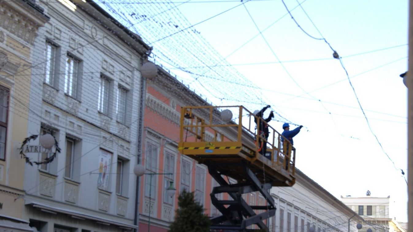 Pihenőre mennek a karácsonyi fények Szeged belvárosában +fotók
