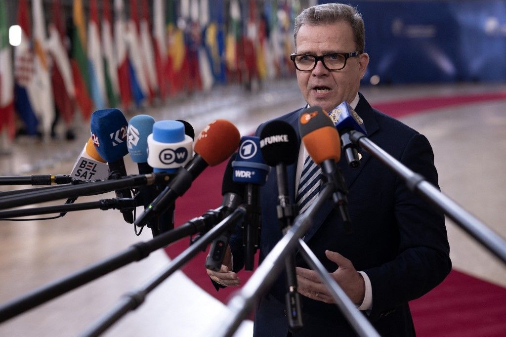 Petteri Orpo finn miniszterelnök nyíltan elárulással vádolta meg Orbán Viktort a brüsszeli csúcson. Fotó: AFP