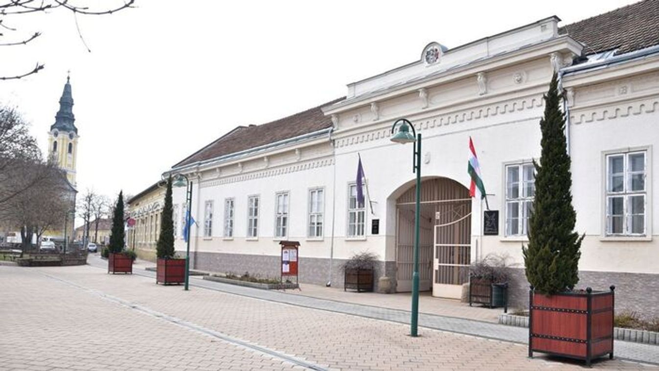 A Tisza párt aktivistái több dorozsmait is megfenyegettek