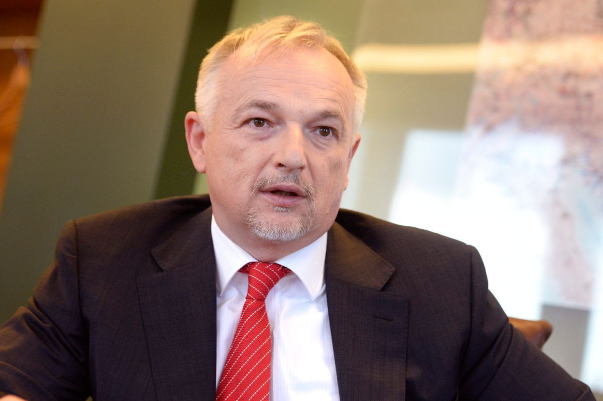 Hernádi Zsolt nyilatkozata szerint a Barátság vezeték műszakilag nem sérült meg, az ukrán olajblokád miatt nem érkezik olaj hazánkba