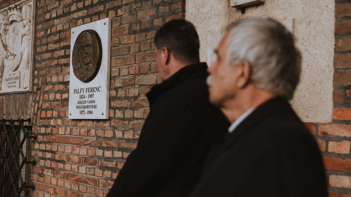 Pálfy Ferencre, a városépítő polgármesterre emlékeztek a Dóm téri Pantheonban