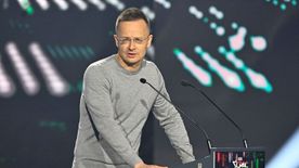 Szijjártó Péter megsemmisítette az RTL riporterét a lehallgatás ügyében +videó
