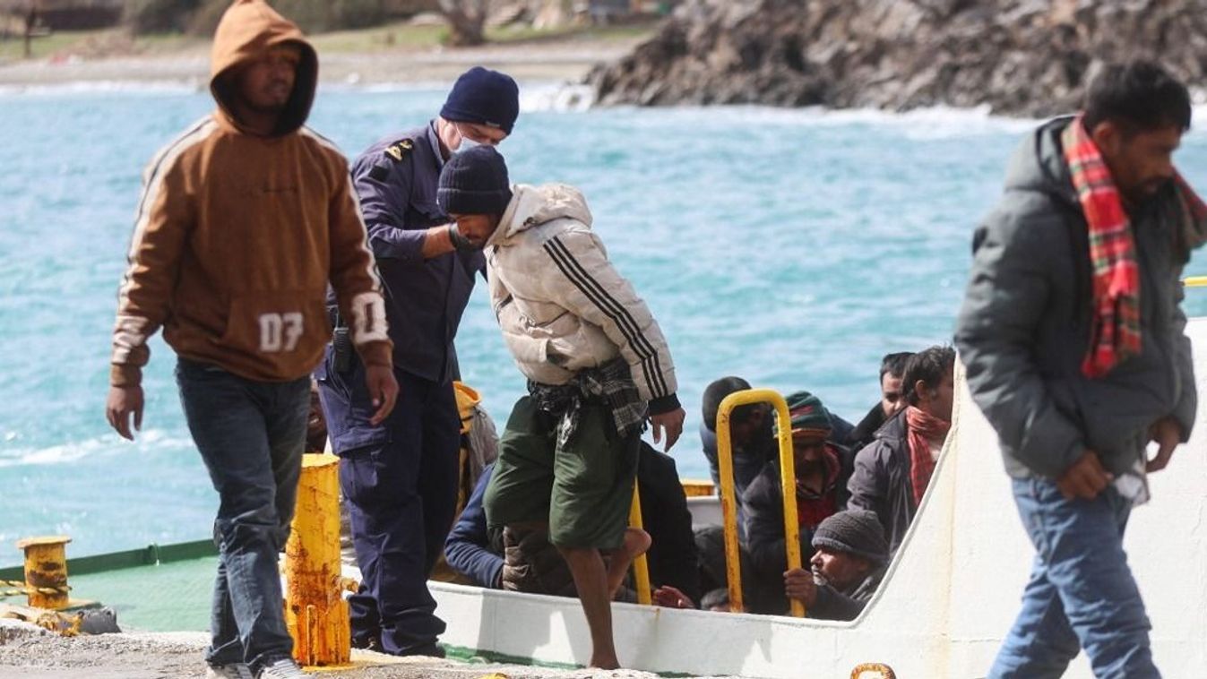 Már a drónok sem elegek? Drasztikus lépésekkel fékeznék a tavaszi migrációt