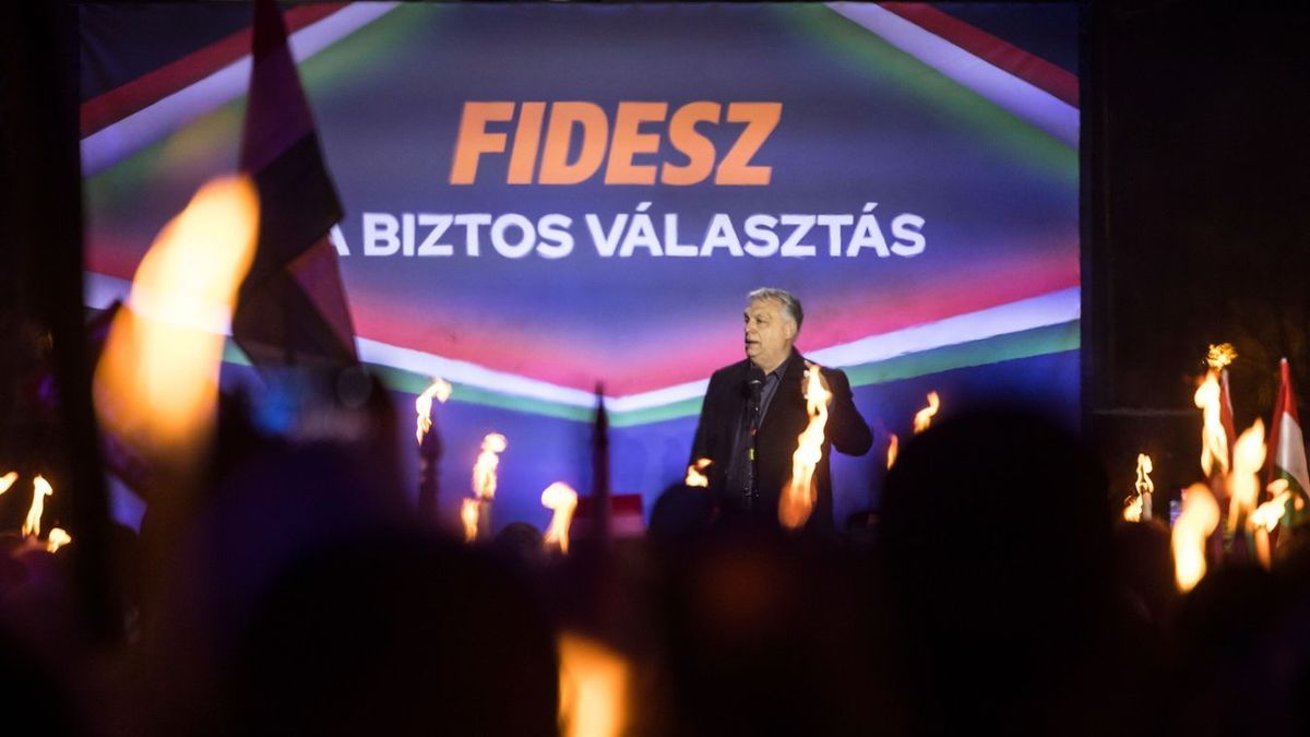Orbán Viktor ma este Törökszentmiklóson a béke fontossága mellett mozgósít. Fotó: Illusztráció/MTI