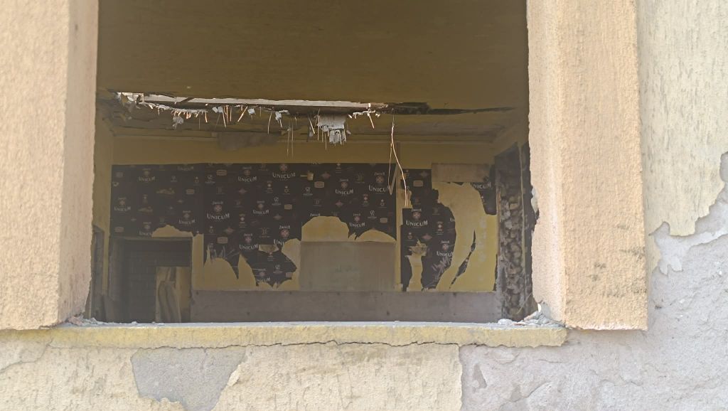 A szegedi Rózsafa söröző egykori épülete ma már inkább egy urbex fotózás helyszínére hasonlít