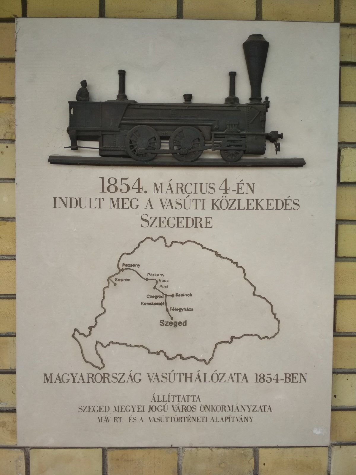 A gőzmozdony érkezése 1854-ben új korszakot nyitott Szeged történetében