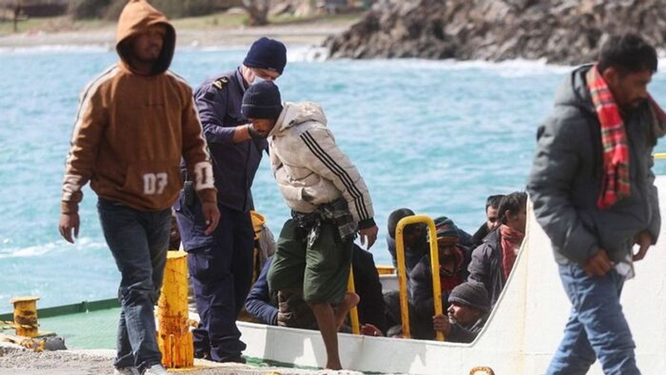 Már a drónok sem elegek? Drasztikus lépésekkel fékeznék a tavaszi migrációt