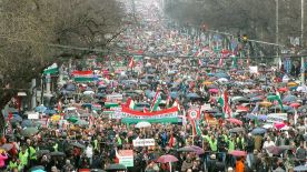 A Békemenet erős üzenetet küld a Magyarországot kívülről és belülről támadóknak