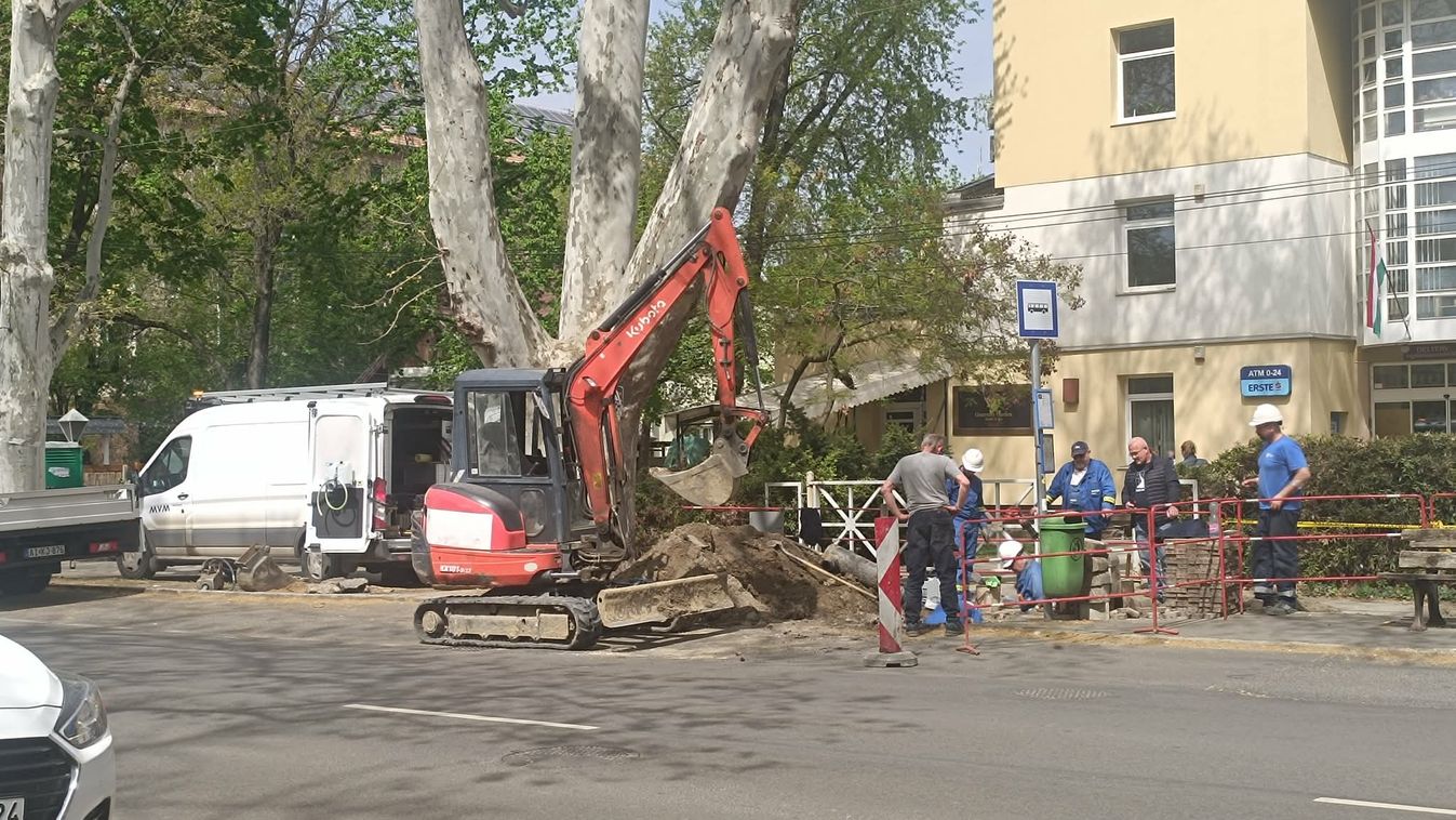 Közműmunkák indultak Újszegeden, délutánra lassulhat a forgalom +fotók +videó