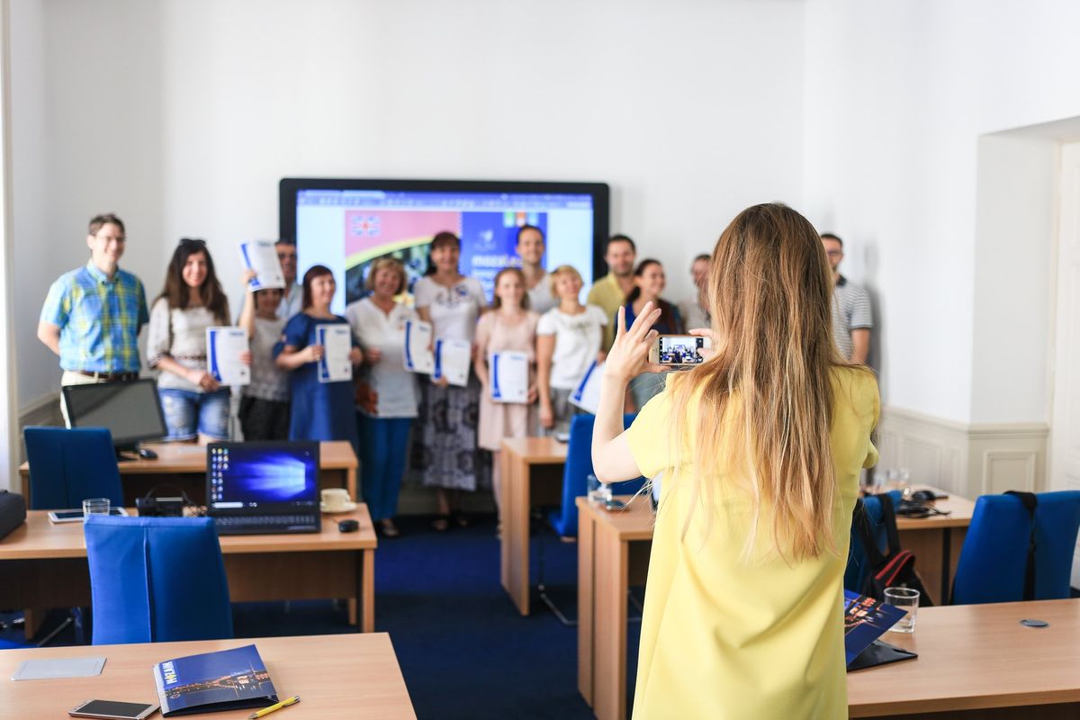 A díjnyertes mozaWeb platformmal a szegedi Mozaik Kiadó idén Amerikában is hatalmas sikert aratott. Fotó: Illusztráció/Mozaik Kiadó