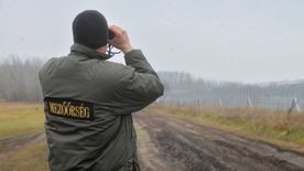 Újra erősödik a migrációs nyomás a határon, folyamatos a védekezés a déli határnál