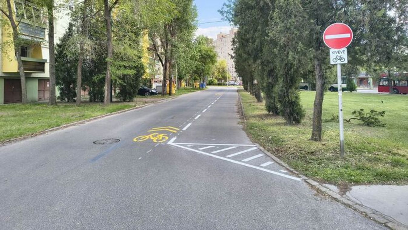 Szegedi lakótelepi vita: parkolóhelyek vagy kerékpáros fejlesztések?