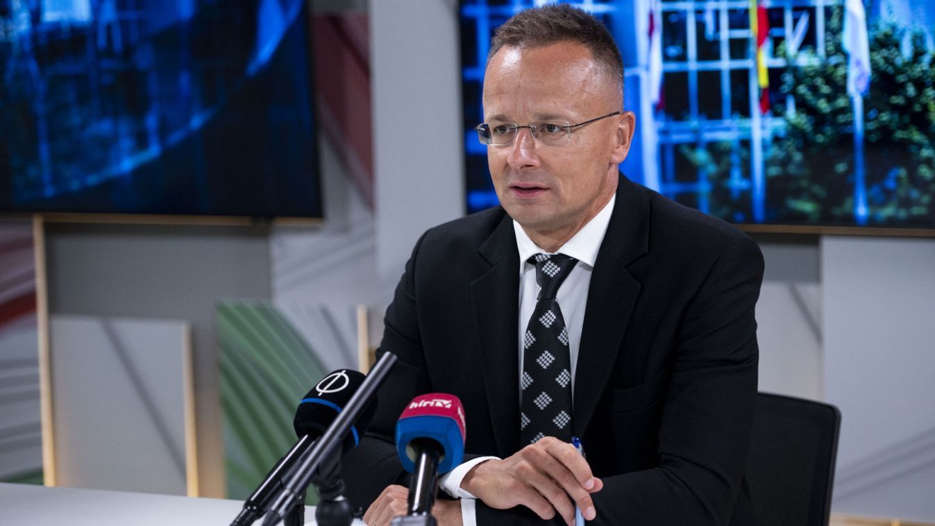Szijjártó Péter: Súlyos külső beavatkozás érte a magyar politikát +videó