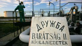Megindult a kőolajszállítás: Csütörtökön jöhet az utánpótlás a Molnak